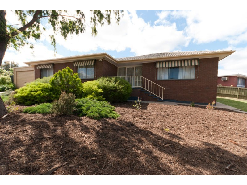 25 Whiteley Drive, Trott Park SA 5158