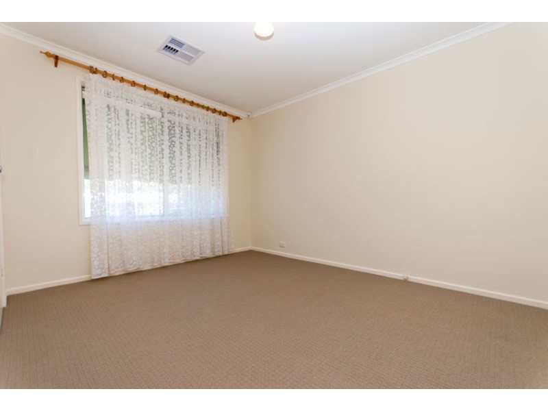 25 Whiteley Drive, Trott Park SA 5158