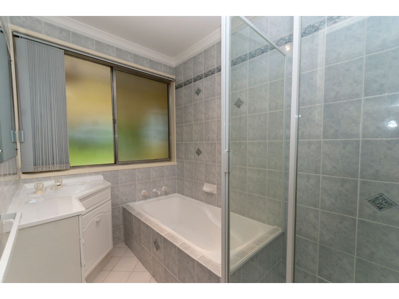 25 Whiteley Drive, Trott Park SA 5158