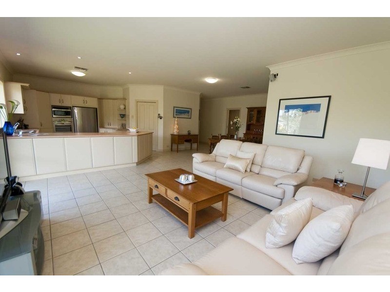 17 Newland Court, Craigburn Farm SA 5051