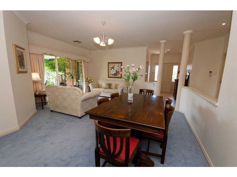 17 Newland Court, Craigburn Farm SA 5051