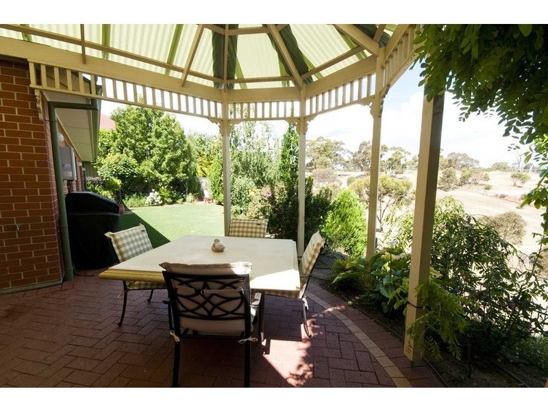 17 Newland Court, Craigburn Farm SA 5051