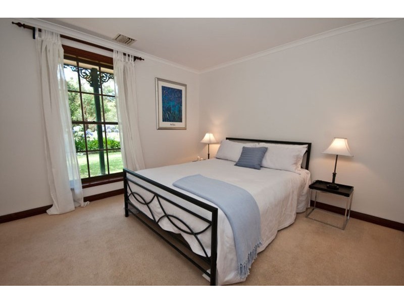 38 Lindsay Terrace, Belair SA 5052