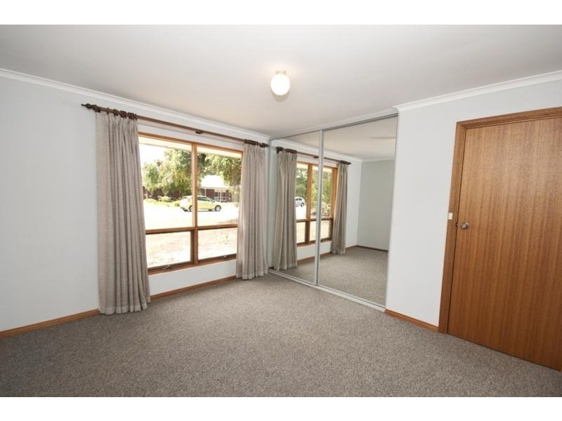 87 Delta Crescent, Aberfoyle Park SA 5159