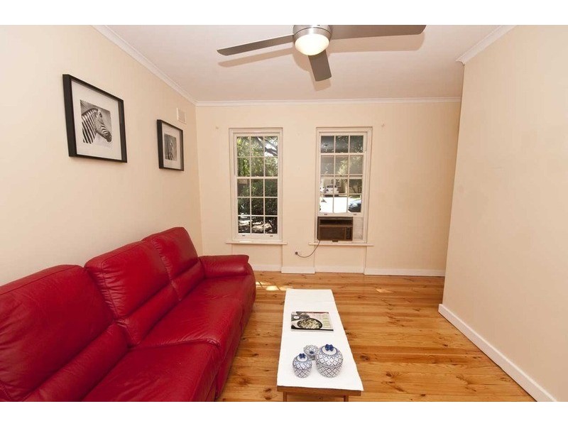 3/11 East Parade, Kingswood SA 5062