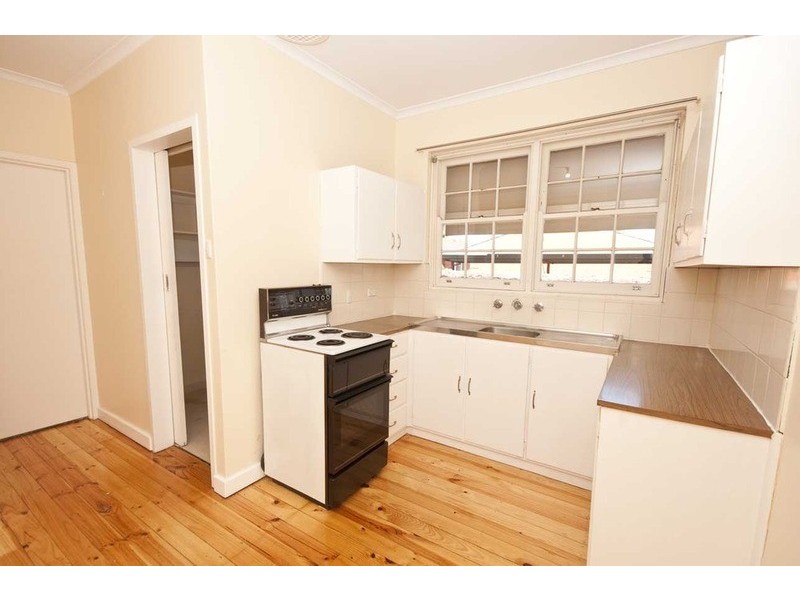 3/11 East Parade, Kingswood SA 5062