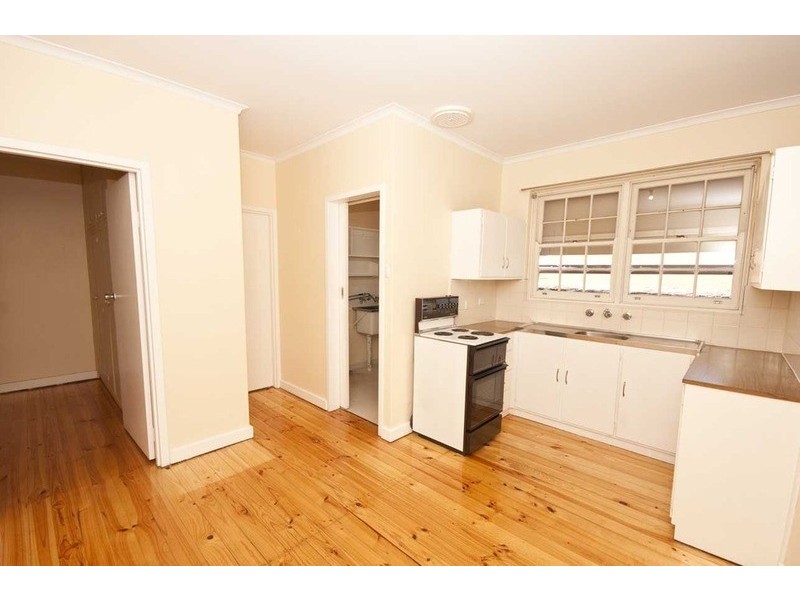 3/11 East Parade, Kingswood SA 5062