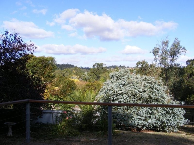 19 Pine Avenue, Hahndorf SA 5245