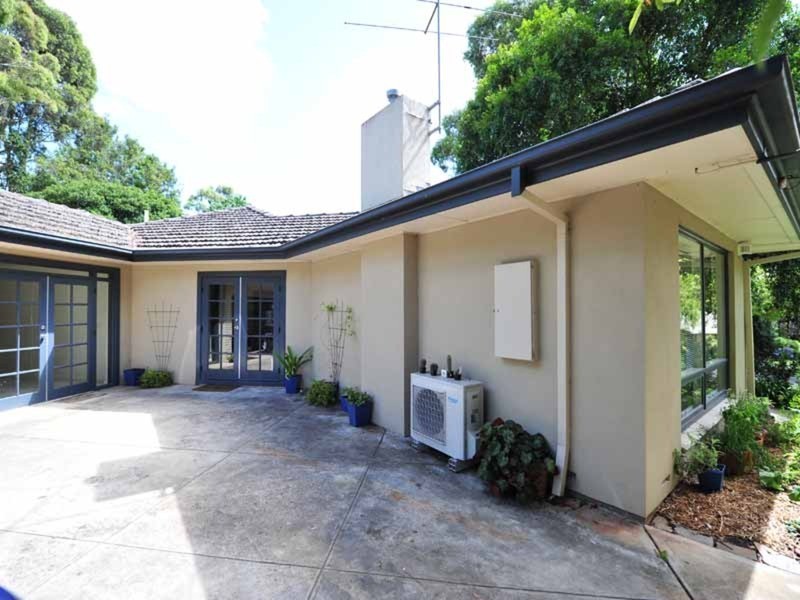 18 Minnow Drive, Glenalta SA 5052