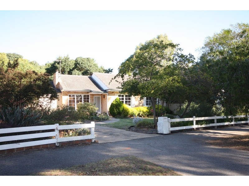 61 Gloucester Avenue, Belair SA 5052