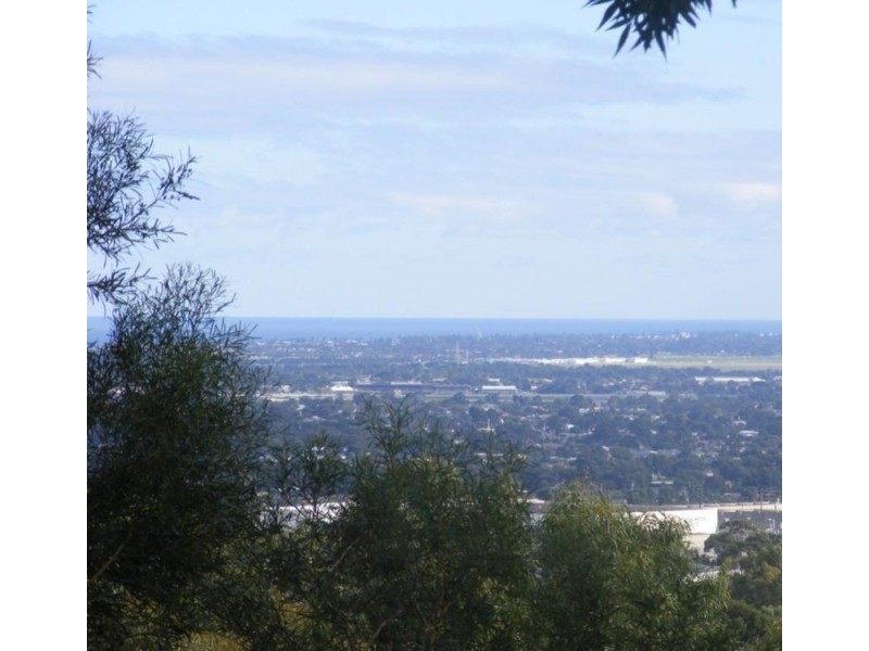 39 Ridgehaven Drive, Bellevue Heights SA 5050