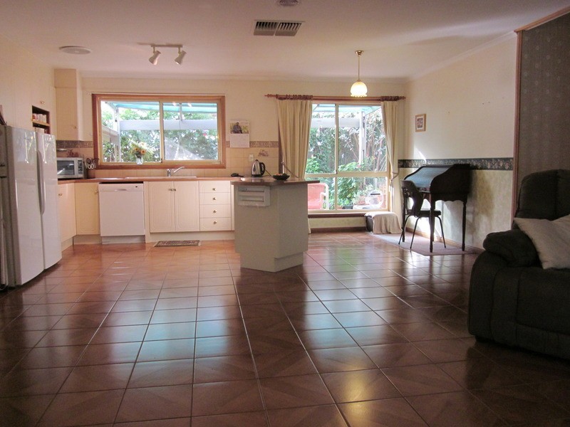 2 Rebecca Place, Flagstaff Hill SA 5159