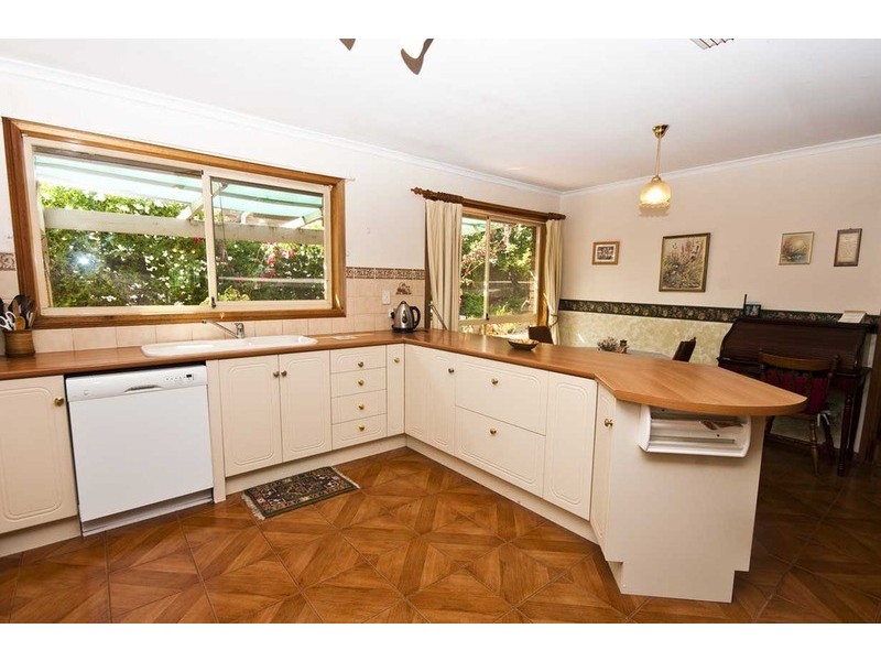 2 Rebecca Place, Flagstaff Hill SA 5159