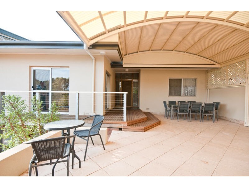 76 Gloucester Avenue, Belair SA 5052