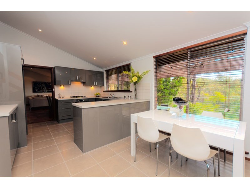 3 Sturtbrae Crescent, Bellevue Heights SA 5050