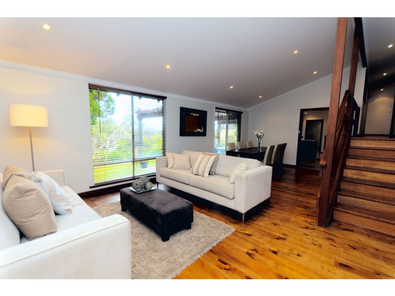 3 Sturtbrae Crescent, Bellevue Heights SA 5050