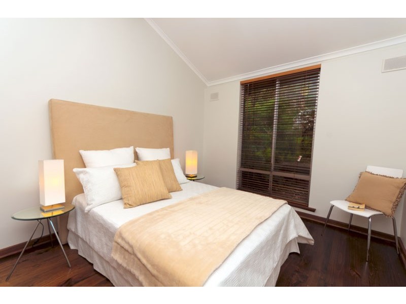 3 Sturtbrae Crescent, Bellevue Heights SA 5050