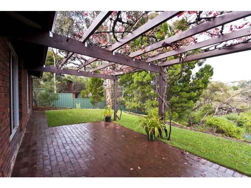 3 Sturtbrae Crescent, Bellevue Heights SA 5050
