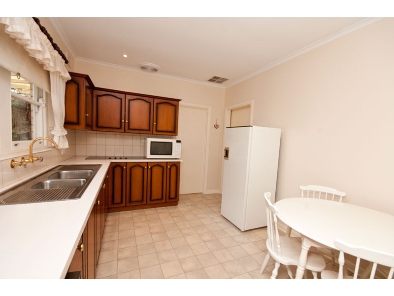 1 Craiglee Drive, Coromandel Valley SA 5051