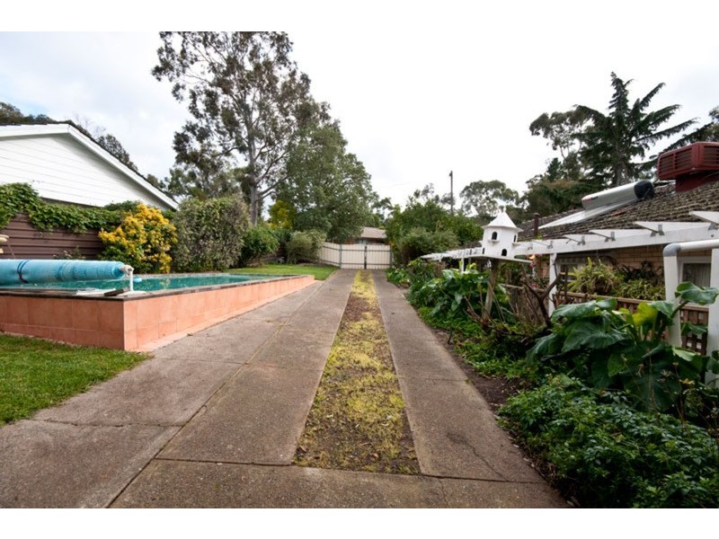 1 Craiglee Drive, Coromandel Valley SA 5051
