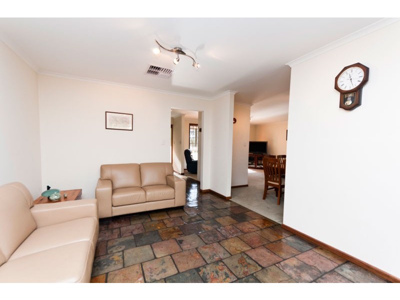 1 Aberfoyle Road, Aberfoyle Park SA 5159