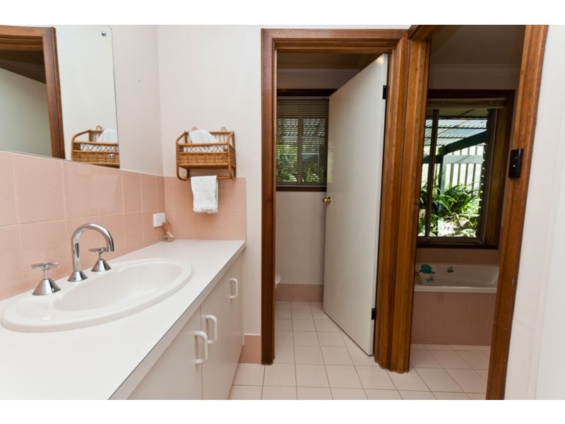 1 Aberfoyle Road, Aberfoyle Park SA 5159