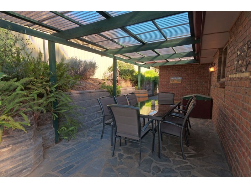 1 Aberfoyle Road, Aberfoyle Park SA 5159