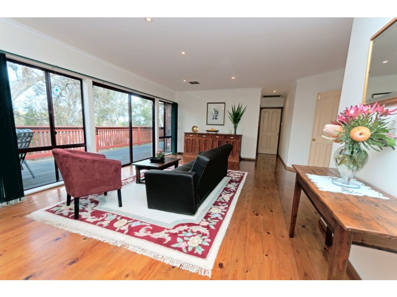 9 Ti Tree Road, Hawthorndene SA 5051