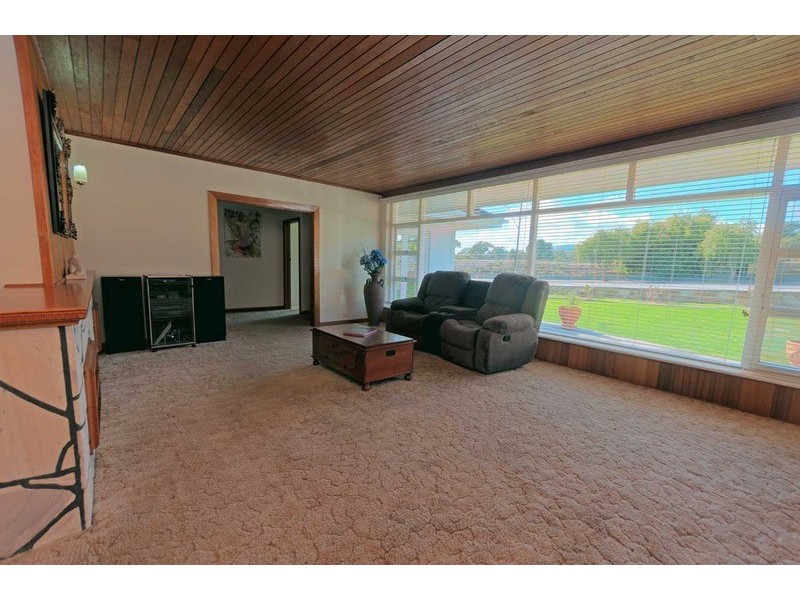 10 Shepherds Hill Road, Bedford Park SA 5042