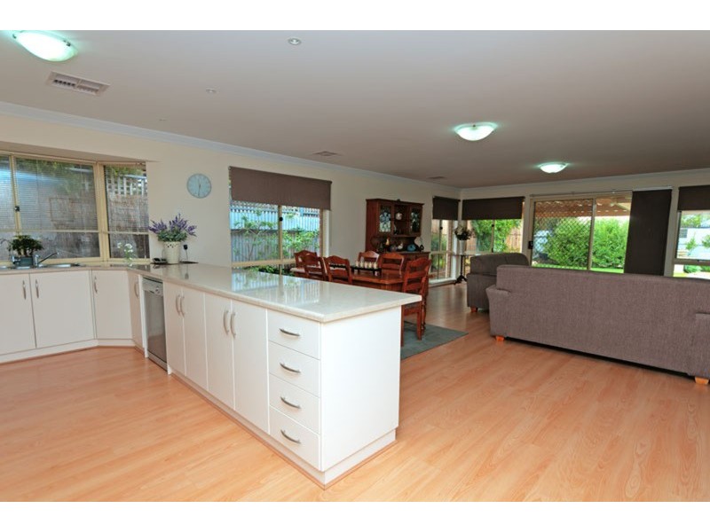 8 Quintus Terrace, Dover Gardens SA 5048