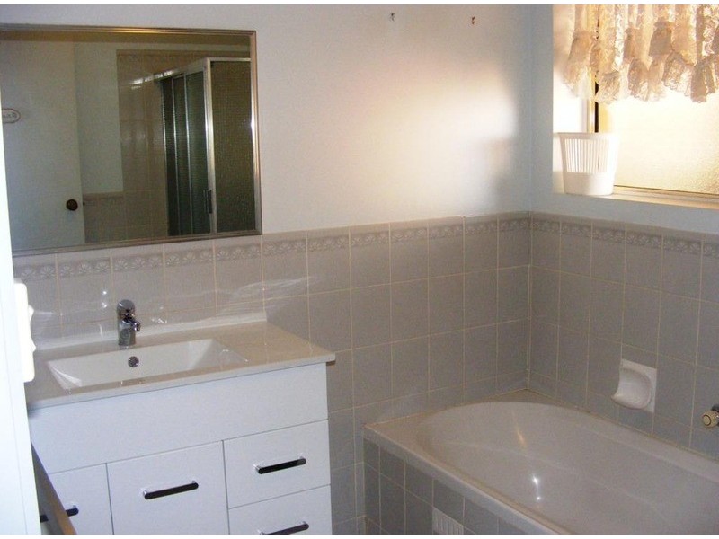 18/1 Lyric Street, Aberfoyle Park SA 5159