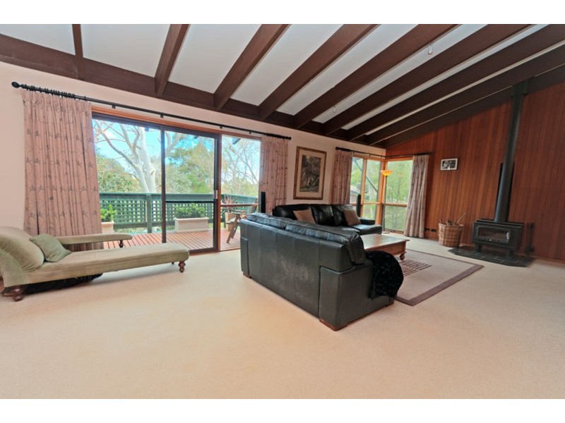 18 Hurds Hill Drive, Coromandel Valley SA 5051