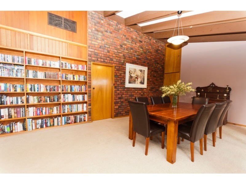 18 Hurds Hill Drive, Coromandel Valley SA 5051