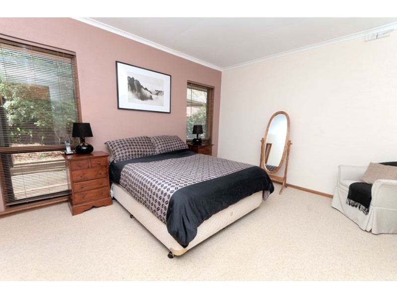 18 Hurds Hill Drive, Coromandel Valley SA 5051