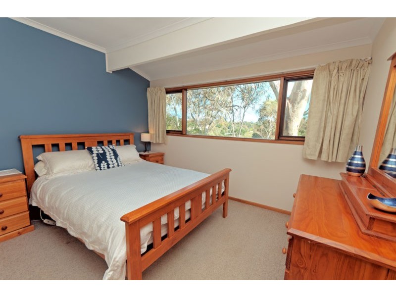 18 Hurds Hill Drive, Coromandel Valley SA 5051