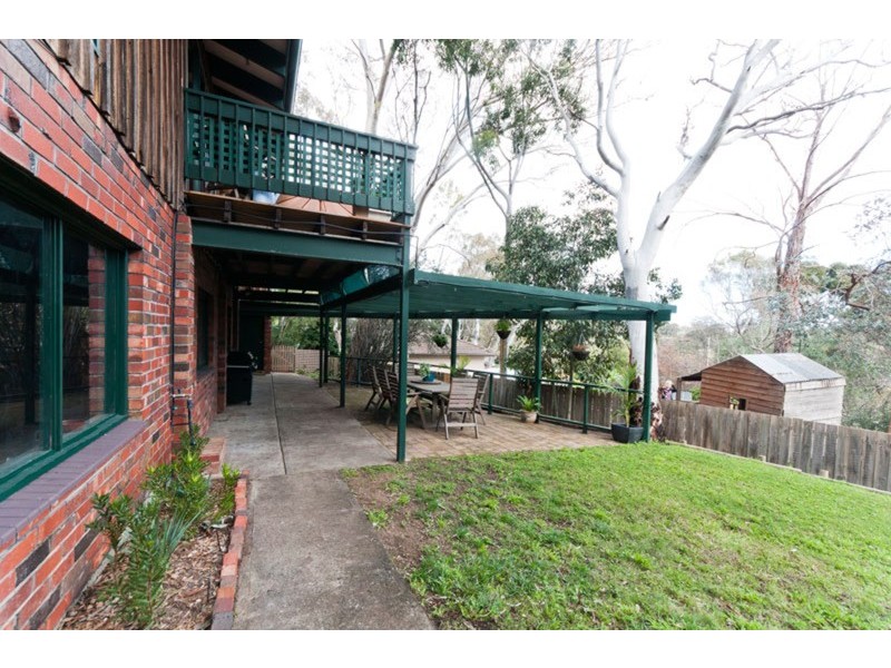 18 Hurds Hill Drive, Coromandel Valley SA 5051