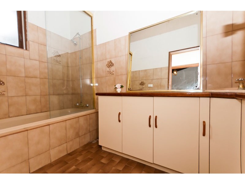 44 Glenwood Drive, Bellevue Heights SA 5050