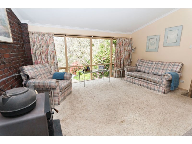 8 Sun Valley Drive, Glenalta SA 5052