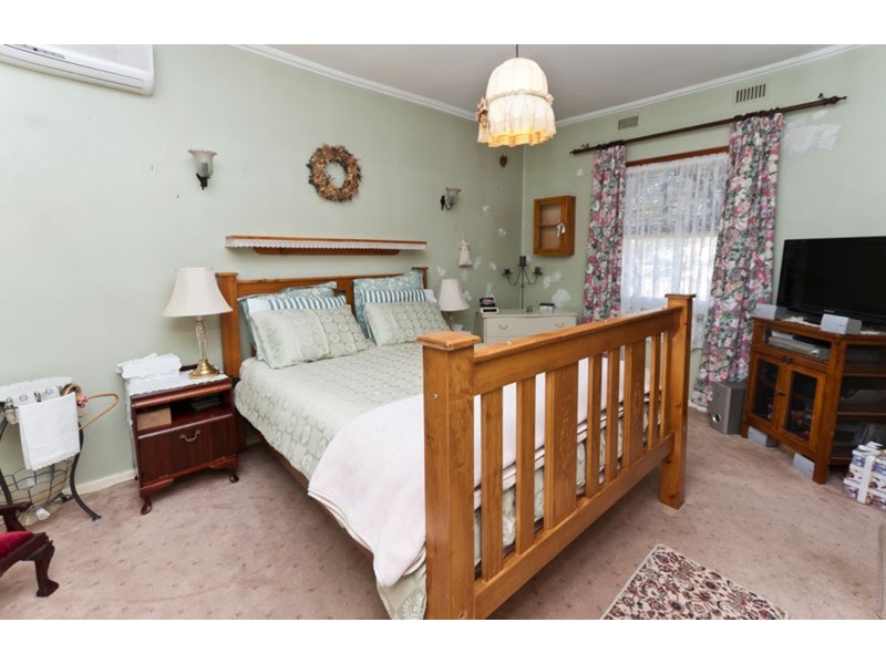 17 Walsh Avenue, St Marys SA 5042