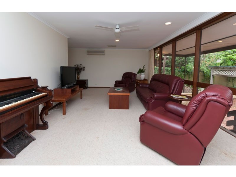 22 Hurds Hill Drive, Coromandel Valley SA 5051