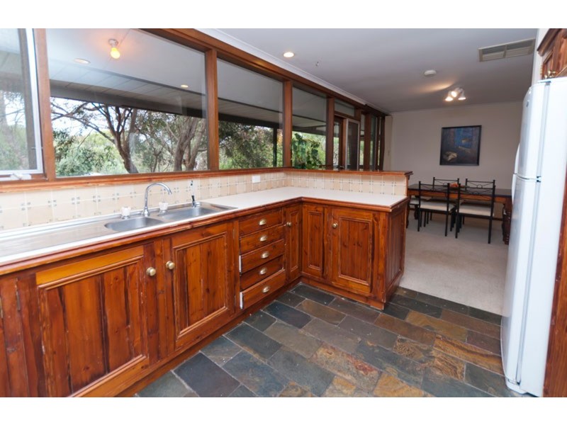 22 Hurds Hill Drive, Coromandel Valley SA 5051