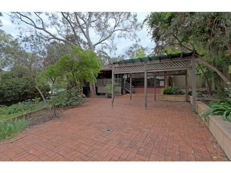 22 Hurds Hill Drive, Coromandel Valley SA 5051