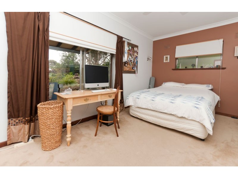 6 Sturtbrae Crescent, Bellevue Heights SA 5050