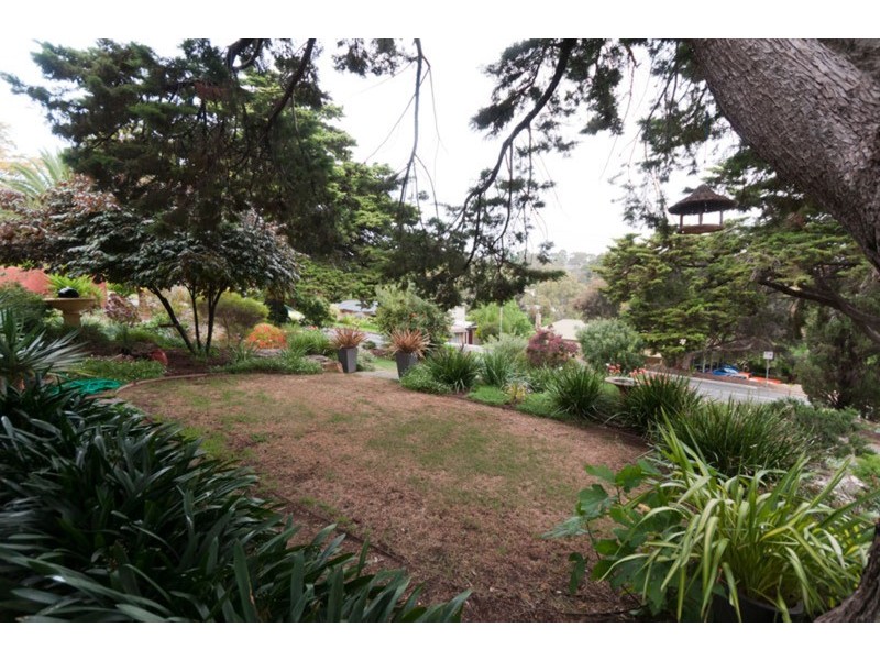 6 Sturtbrae Crescent, Bellevue Heights SA 5050