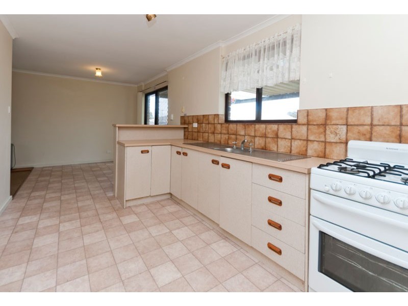 3 Trelawney Crescent, Huntfield Heights SA 5163