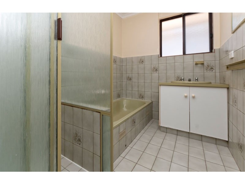 3 Trelawney Crescent, Huntfield Heights SA 5163