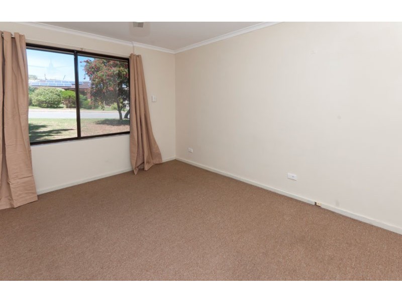 3 Trelawney Crescent, Huntfield Heights SA 5163