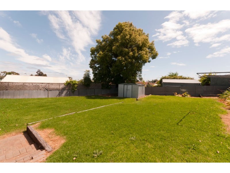3 Trelawney Crescent, Huntfield Heights SA 5163