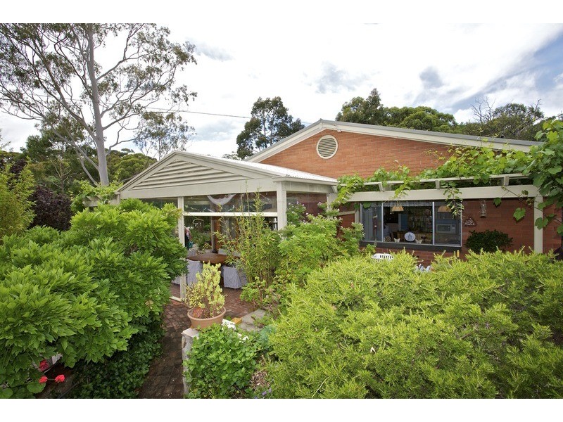12 Willora Road, Eden Hills SA 5050