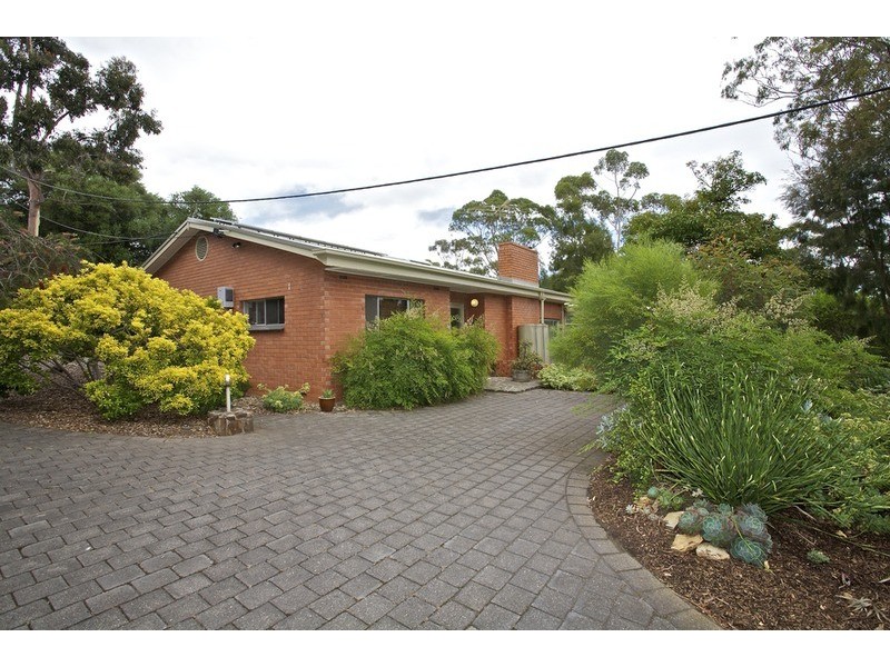 12 Willora Road, Eden Hills SA 5050